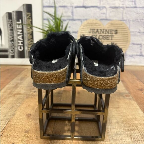 Boston Shearling
Suede Leather - Black
Size 37 narrow - Picture 8 of 11